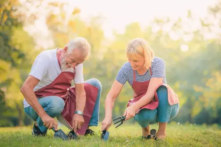 Senioren in de tuinbranche: 5 tips om ze te binden via het internet